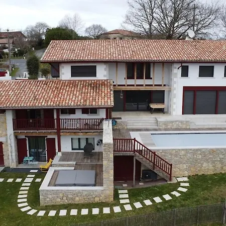 Baigura - Deconnexion Au Pays Basque Аспаррен