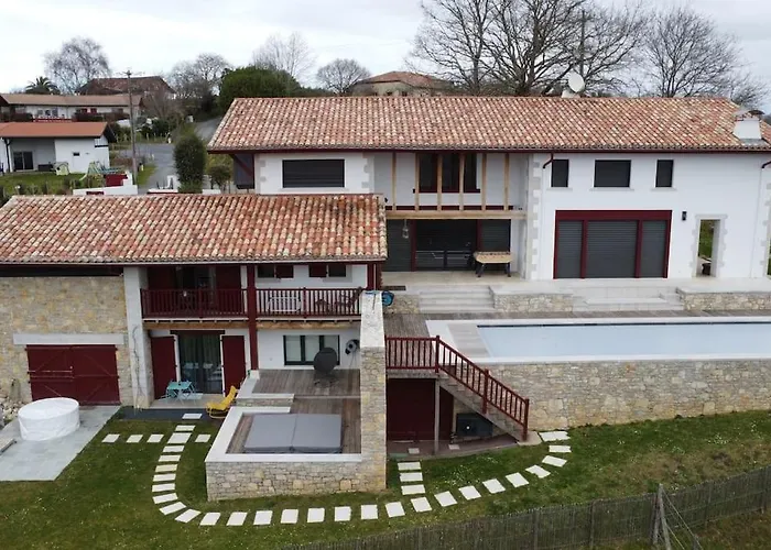 Baigura - Deconnexion Au Pays Basque Аспаррен